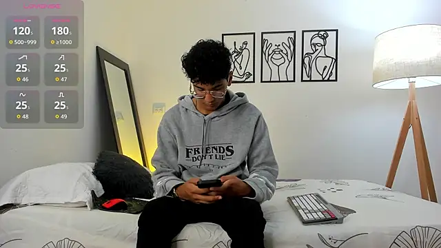 harrytwink18 online show from 01.13.26