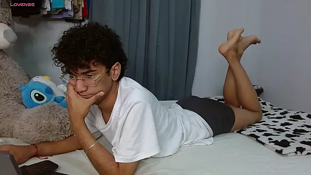 harrytwink18 online show from 04.07.26