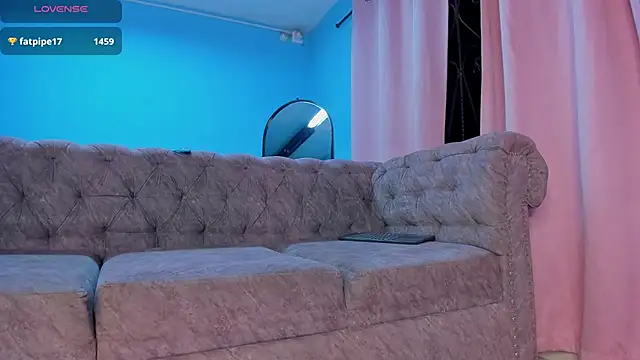 IsabellaBromsS online show from 03.08.26