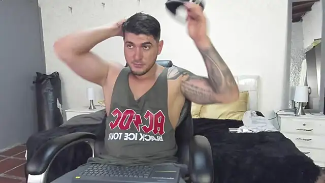 Teilor Creed online show from 02.13.25