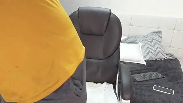 Teilor Creed online show from 03.14.25