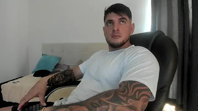 Teilor Creed online show from 09.30.25