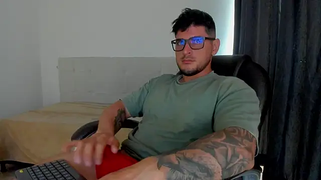 Teilor Creed online show from 04.11.26