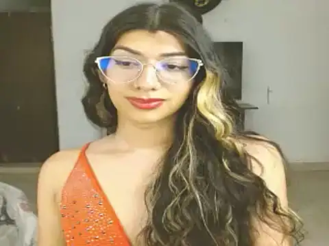 engielphoenis14 online show from 01.15.25