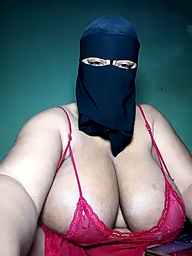 Snapshot of Loly_mor chatting on 01.06.25 Loly mor online show from 01.06.25