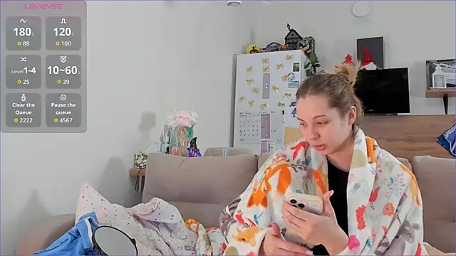 Girl alone home online show from 02.19.26