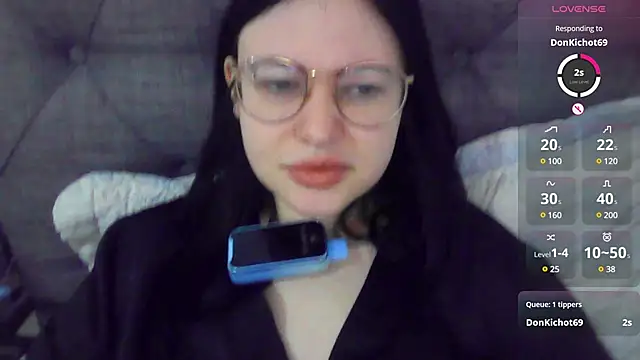 German Eva online show from 02.25.25