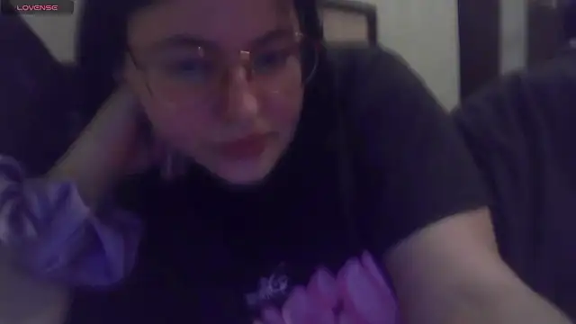 German Eva online show from 11.04.25