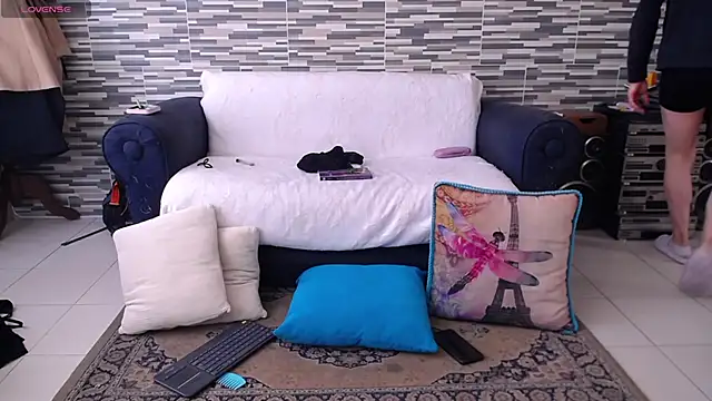 VioletaGomezCo online show from 11.21.25