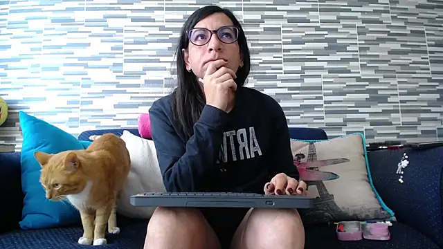 VioletaGomezCo online show from 04.04.26