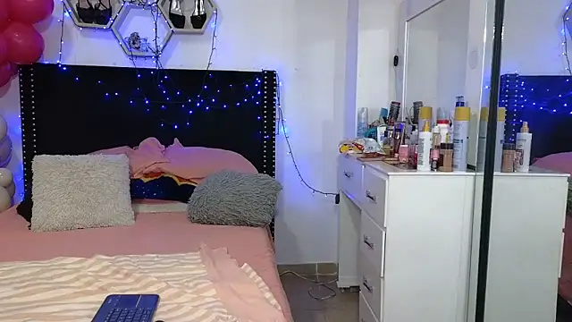 charlotte 077 online show from 02.23.26