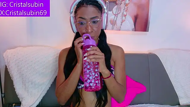 Snapshot of cristal_subin69 chatting on 06.14.26 cristal subin69 online show from 06.14.26