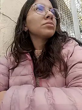 karlamorris  online show from 02.11.25