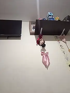 karlamorris  online show from 11.14.25