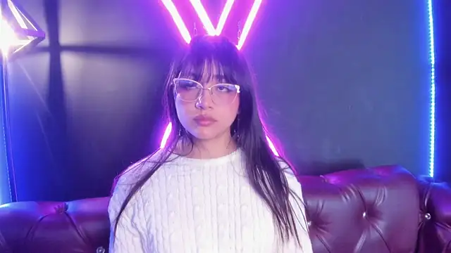 Snapshot of Sophy_SmileSweet chatting on 02.01.25 Sophy SmileSweet online show from 02.01.25