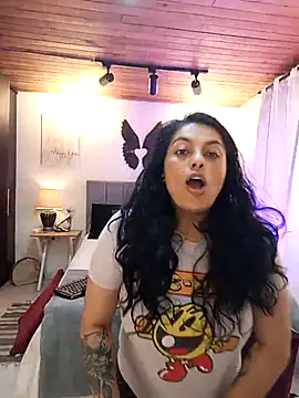 Snapshot of Lust_Mom41 chatting on 02.27.25 Lust Mom41 online show from 02.27.25