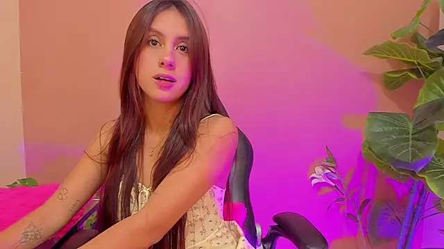 AlanaJones1 online show from 03.14.25