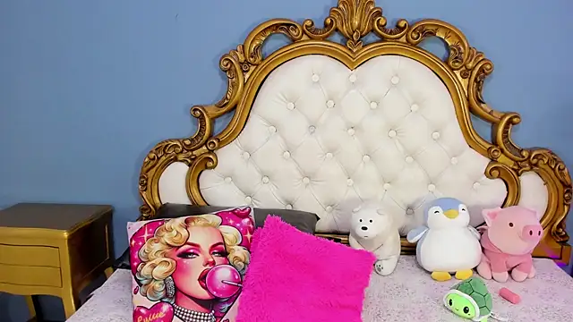 AlanaJones1 online show from 03.31.26