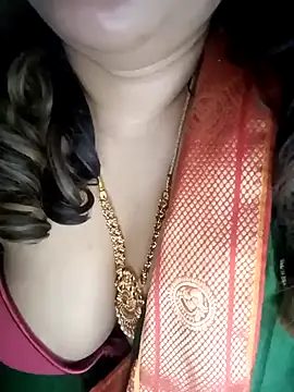 Snapshot of Leo_shreya_888 chatting on 01.04.25 Leo shreya 888 online show from 01.04.25