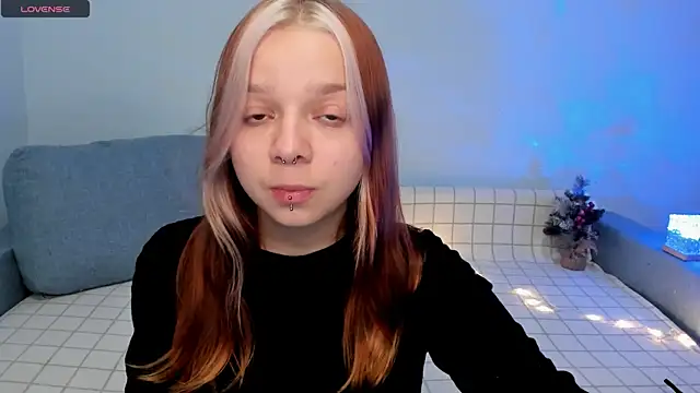 crystal lilith online show from 12.09.24