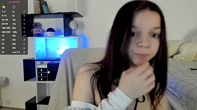 crystal lilith online show from 02.14.25