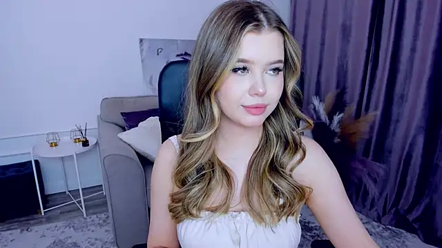 FollowLovee online show from 02.19.25