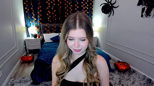 FollowLovee online show from 10.15.25