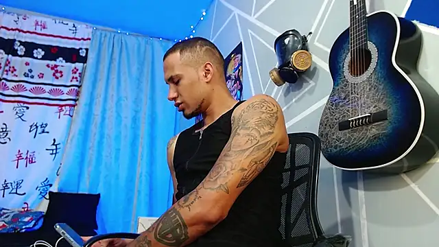 MagnusFrost online show from 03.18.25