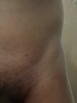 Snapshot of Luis455gomez chatting on 12.29.24 Luis455gomez online show from 12.29.24