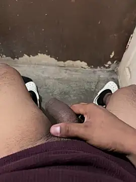 Snapshot of Luis455gomez chatting on 12.31.24 Luis455gomez online show from 12.31.24