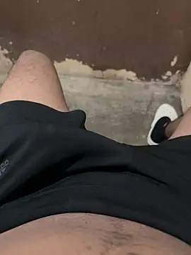 Snapshot of Luis455gomez chatting on 01.08.25 Luis455gomez online show from 01.08.25