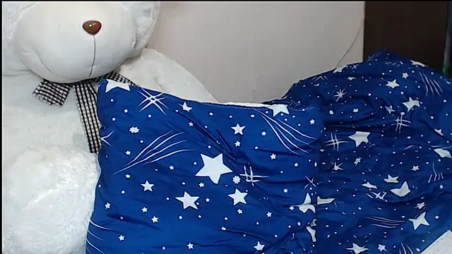 leila bambi  online show from 01.27.25