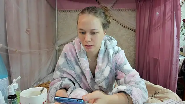 Snapshot of leila_bambi_ chatting on 02.16.26 leila bambi online show from 02.16.26