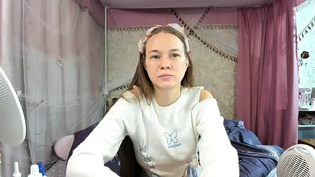 Snapshot of leila_bambi_ chatting on 03.01.26 leila bambi online show from 03.01.26