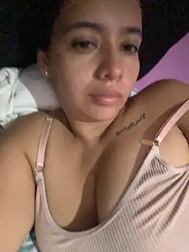 Snapshot of juliana_0796 chatting on 05.18.26 juliana 0796 online show from 05.18.26