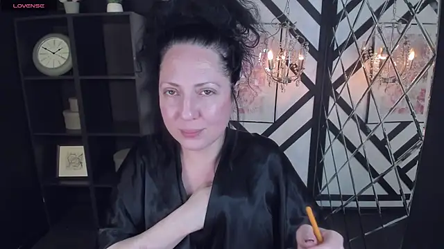 Anita Muse online show from 01.06.25