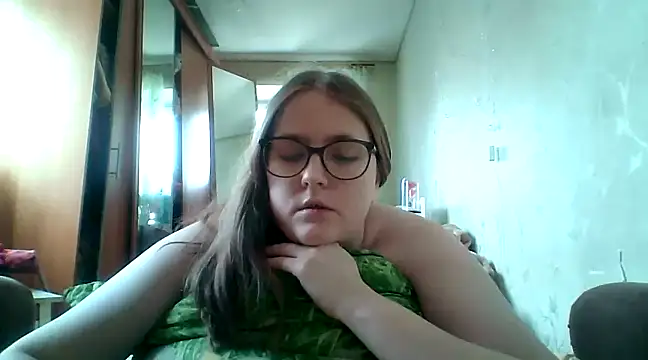 DesireMelissa online show from 02.18.25