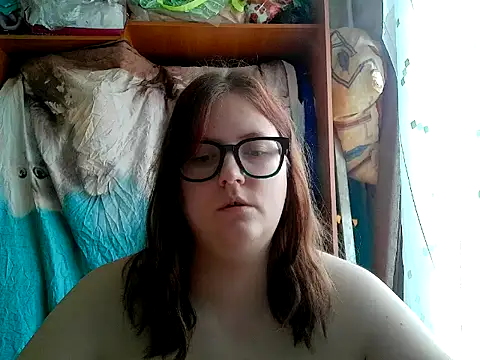 Snapshot of DesireMelissa chatting on 04.19.26 DesireMelissa online show from 04.19.26
