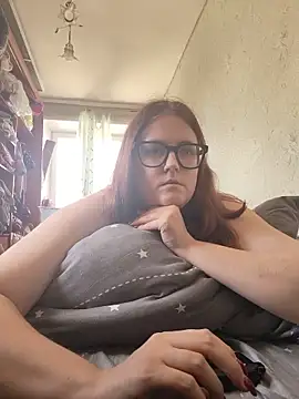 Snapshot of DesireMelissa chatting on 05.17.26 DesireMelissa online show from 05.17.26