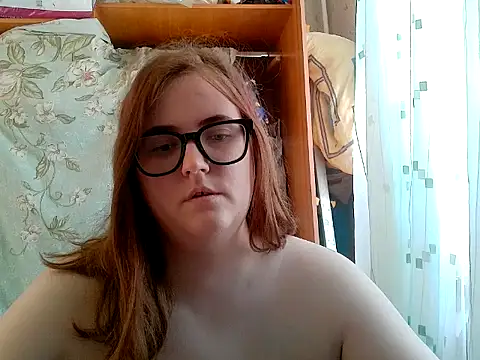 Snapshot of DesireMelissa chatting on 05.28.26 DesireMelissa online show from 05.28.26