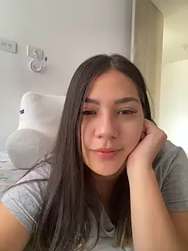 Snapshot of Latina_vanessa chatting on 01.28.25 Latina vanessa online show from 01.28.25