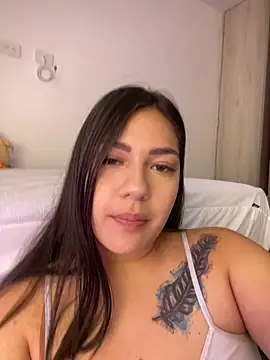 Snapshot of Latina_vanessa chatting on 02.17.25 Latina vanessa online show from 02.17.25