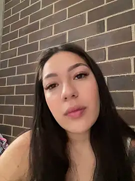 Latina vanessa online show from 04.30.26