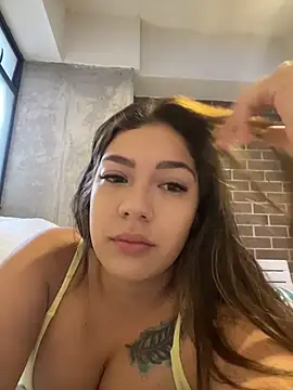 Snapshot of Latina_vanessa chatting on 07.22.26 Latina vanessa online show from 07.22.26