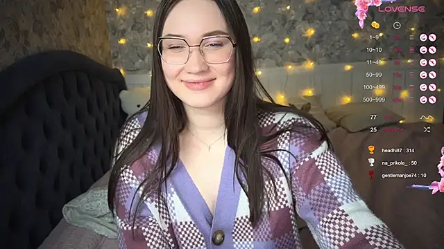 ChloeMillerMeow online show from 02.20.25