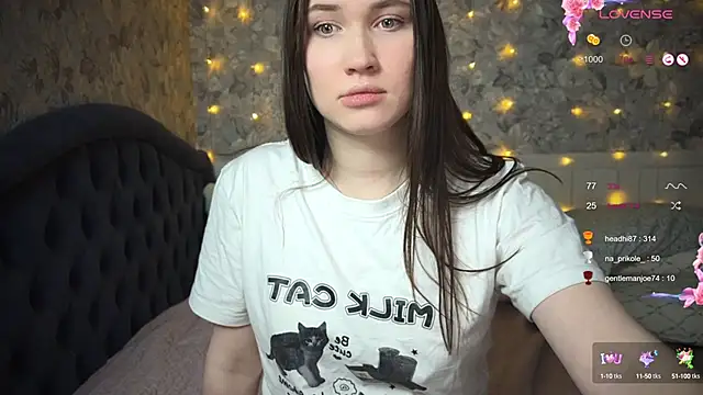 ChloeMillerMeow online show from 02.21.25