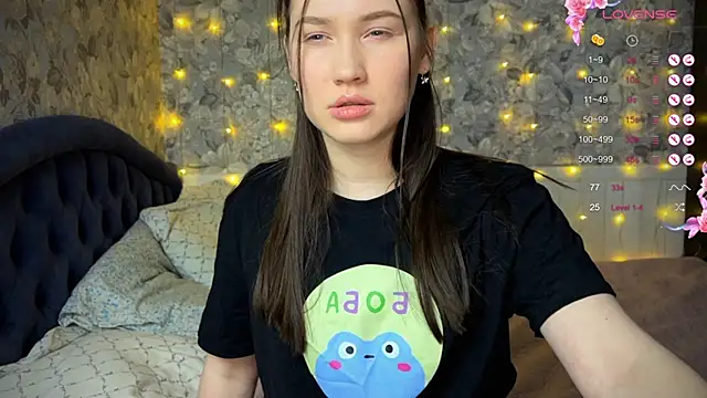 ChloeMillerMeow online show from 02.26.25