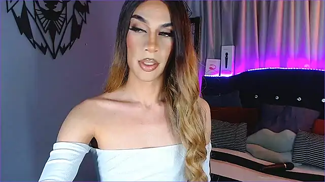 camila hootie online show from 12.15.24