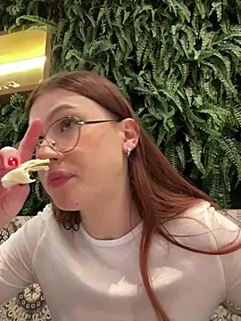 RinaCat online show from 12.27.24