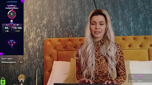 Snapshot of EvaDiamondXX chatting on 02.12.25 EvaDiamondXX online show from 02.12.25